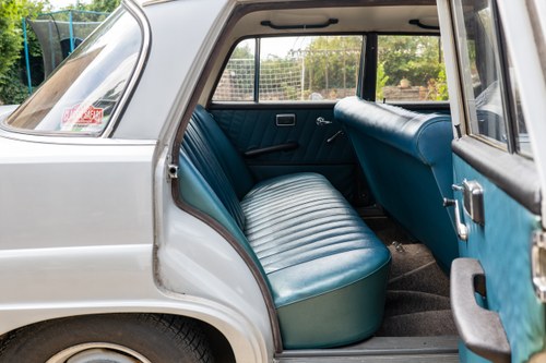 1964 Mercedes-Benz 190 (W110) à vendre (picture 67 of 308)