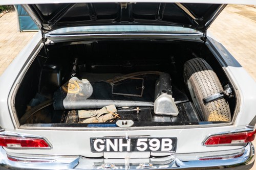 1964 Mercedes-Benz 190 (W110) à vendre (picture 117 of 308)