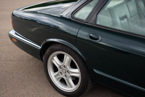 1998 Jaguar X308 XJR zum Verkauf (Bild 145 von 176)