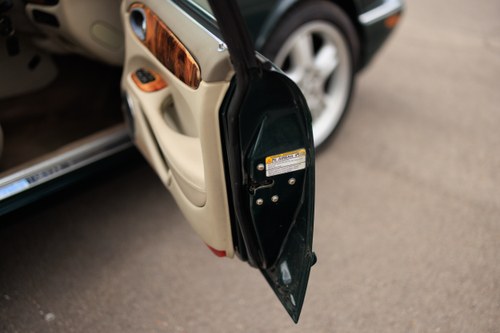 1998 Jaguar X308 XJR zum Verkauf (Bild 75 von 176)
