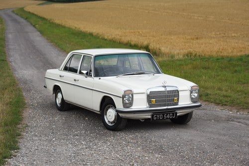 1971 Mercedes-Benz W115 220 Automatic In vendita (immagine 28 di 182)