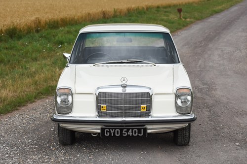 1971 Mercedes-Benz W115 220 Automatic In vendita (immagine 29 di 182)