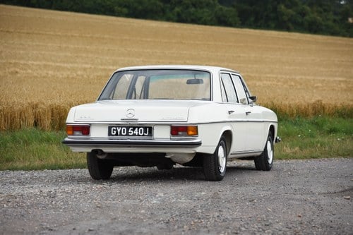 1971 Mercedes-Benz W115 220 Automatic In vendita (immagine 36 di 182)
