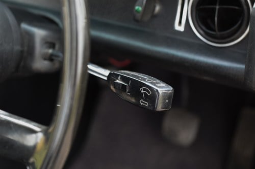 1971 Mercedes-Benz W115 220 Automatic In vendita (immagine 60 di 182)