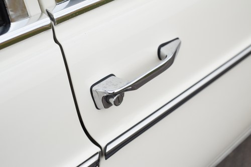 1971 Mercedes-Benz W115 220 Automatic In vendita (immagine 116 di 182)