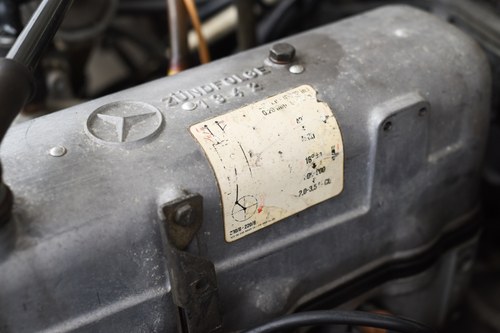 1971 Mercedes-Benz W115 220 Automatic In vendita (immagine 145 di 182)