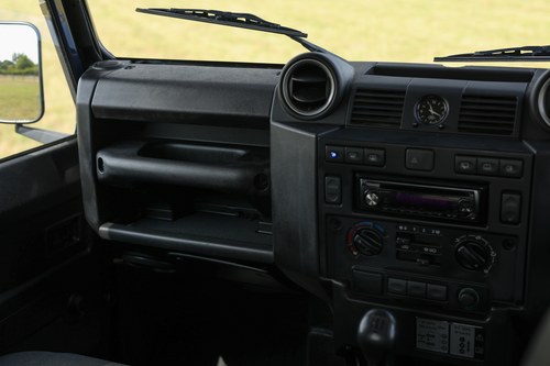 2009 Land Rover Defender 90 County In vendita (immagine 39 di 268)