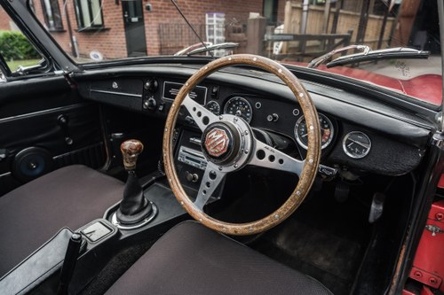 1977 MGB Roadster For Sale (picture 2 of 233)