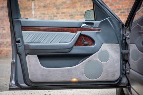 1997 Mercedes-Benz W140 S280 Te koop (foto 77 van 204)