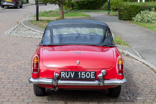 1966 MGB Roadster Te koop (foto 40 van 175)