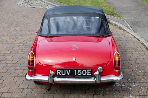1966 MGB Roadster Te koop (foto 26 van 175)