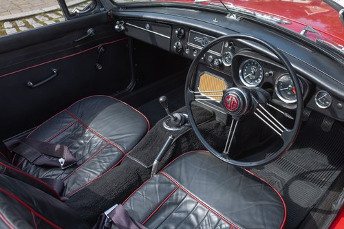 1966 MGB Roadster Te koop (foto 55 van 175)
