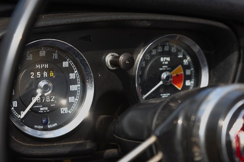 1966 MGB Roadster Te koop (foto 70 van 175)