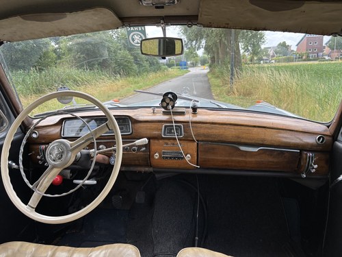 NO RESERVE 1955 Mercedes 220 1.9L Diesel zum Verkauf (Bild 9 von 34)