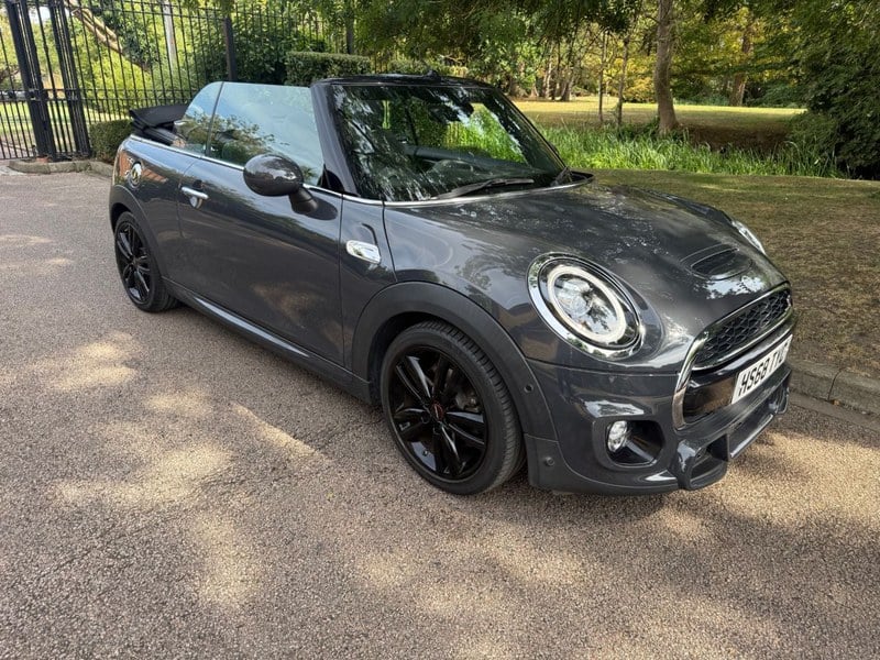 2019 MINI CONVERTIBLE