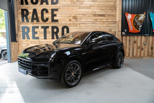 2024 Porsche Cayenne E-Hybrid For Sale