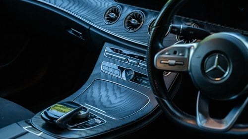 2020 Mercedes-Benz E 220 D AMG Line Premium+ In vendita (immagine 25 di 189)