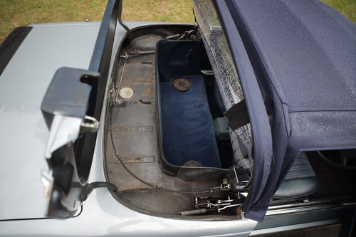 1983 Mercedes-Benz R107 500SL In vendita (immagine 95 di 159)