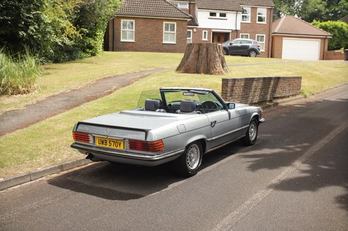 1983 Mercedes-Benz R107 500SL In vendita (immagine 16 di 159)