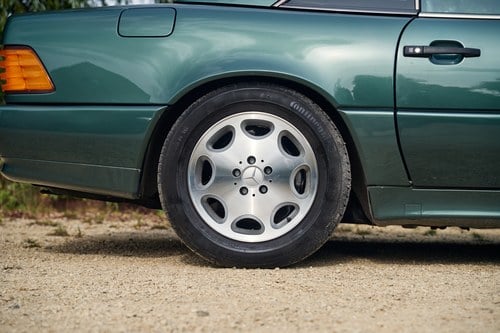 1991 Mercedes-Benz R129 SL500 In vendita (immagine 126 di 227)