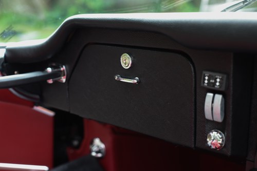 1969 Jaguar E-Type Series 2 4.2 OTS RHD For Sale (picture 55 of 162)