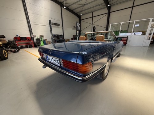 1984 Mercedes-Benz R107 500SL Te koop (foto 22 van 269)