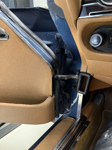 1984 Mercedes-Benz R107 500SL Te koop (foto 54 van 269)