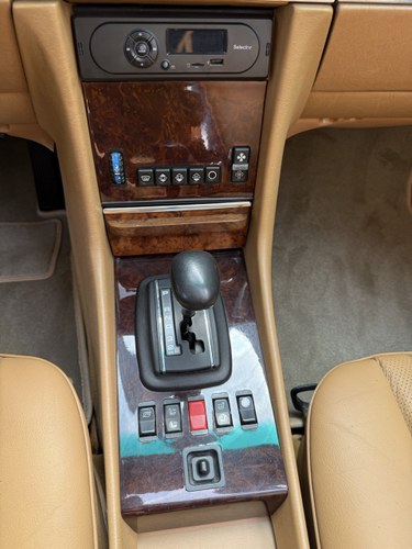 1984 Mercedes-Benz R107 500SL Te koop (foto 76 van 269)