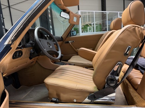 1984 Mercedes-Benz R107 500SL Te koop (foto 52 van 269)