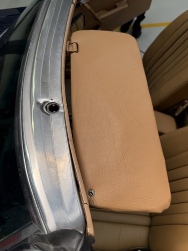 1984 Mercedes-Benz R107 500SL Te koop (foto 94 van 269)