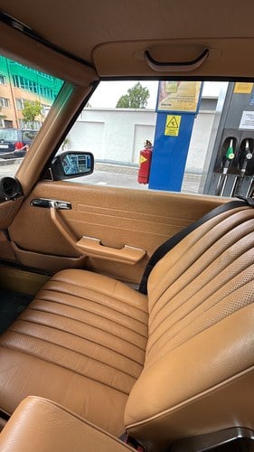 1984 Mercedes-Benz R107 500SL Te koop (foto 101 van 269)