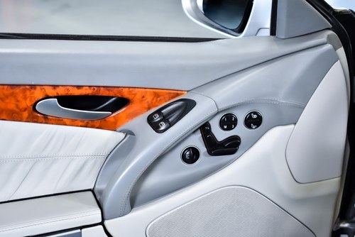 2004 Mercedes-Benz R230 SL600 Convertible 6,0L V12 En venta (imagen 86 de 102)