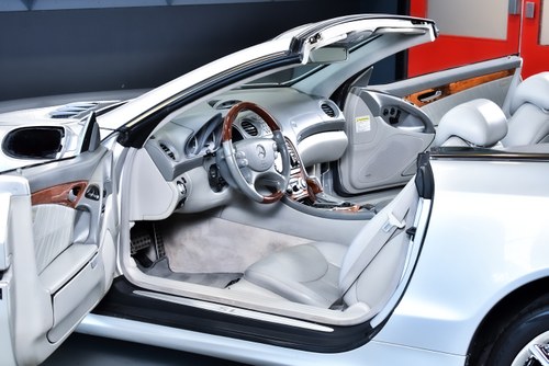 2004 Mercedes-Benz R230 SL600 Convertible 6,0L V12 En venta (imagen 50 de 102)