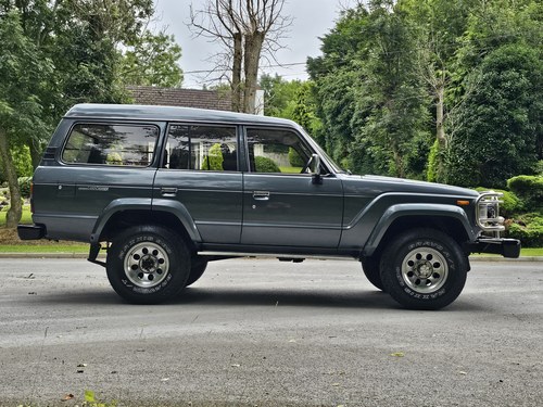 1990 Toyota Land Cruiser HJ60 4L 12H-T Turbo Diesel VX High Roof In vendita (immagine 54 di 196)