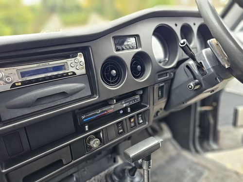 1990 Toyota Land Cruiser HJ60 4L 12H-T Turbo Diesel VX High Roof In vendita (immagine 72 di 196)