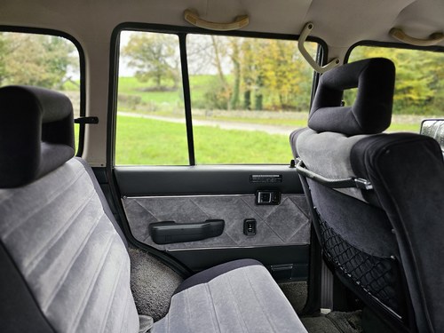 1990 Toyota Land Cruiser HJ60 4L 12H-T Turbo Diesel VX High Roof In vendita (immagine 76 di 196)
