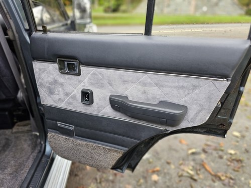 1990 Toyota Land Cruiser HJ60 4L 12H-T Turbo Diesel VX High Roof In vendita (immagine 77 di 196)