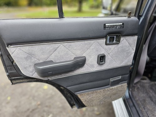 1990 Toyota Land Cruiser HJ60 4L 12H-T Turbo Diesel VX High Roof In vendita (immagine 80 di 196)