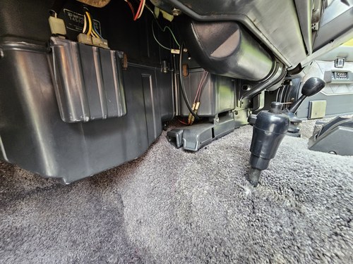 1990 Toyota Land Cruiser HJ60 4L 12H-T Turbo Diesel VX High Roof In vendita (immagine 95 di 196)