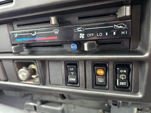 1990 Toyota Land Cruiser HJ60 4L 12H-T Turbo Diesel VX High Roof In vendita (immagine 141 di 196)