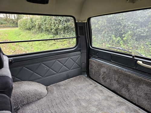 1990 Toyota Land Cruiser HJ60 4L 12H-T Turbo Diesel VX High Roof In vendita (immagine 148 di 196)