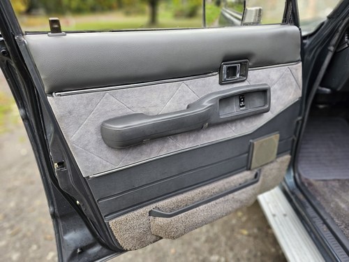 1990 Toyota Land Cruiser HJ60 4L 12H-T Turbo Diesel VX High Roof In vendita (immagine 150 di 196)