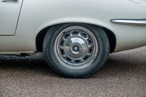 1971 Jaguar E-Type V12 FHC Automatic For Sale (picture 15 of 141)