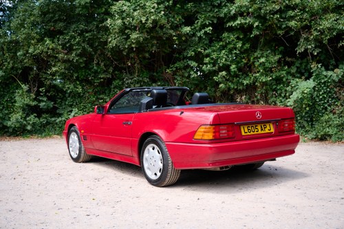 1993 Mercedes-Benz SL320 R129 For Sale (picture 16 of 176)