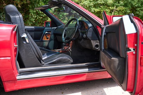 1993 Mercedes-Benz SL320 R129 For Sale (picture 29 of 176)
