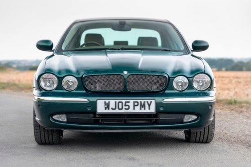 2005 Jaguar XJ8 (X308) For Sale (picture 10 of 142)