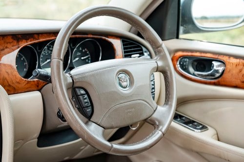 2005 Jaguar XJ8 (X308) For Sale (picture 29 of 142)