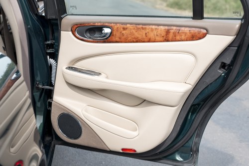 2005 Jaguar XJ8 (X308) For Sale (picture 68 of 142)