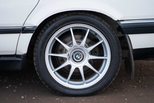 1988 BMW E32 735i SE Automatic Te koop (foto 7 van 69)