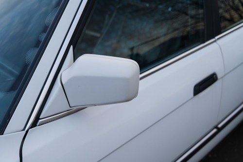 1988 BMW E32 735i SE Automatic Te koop (foto 45 van 69)